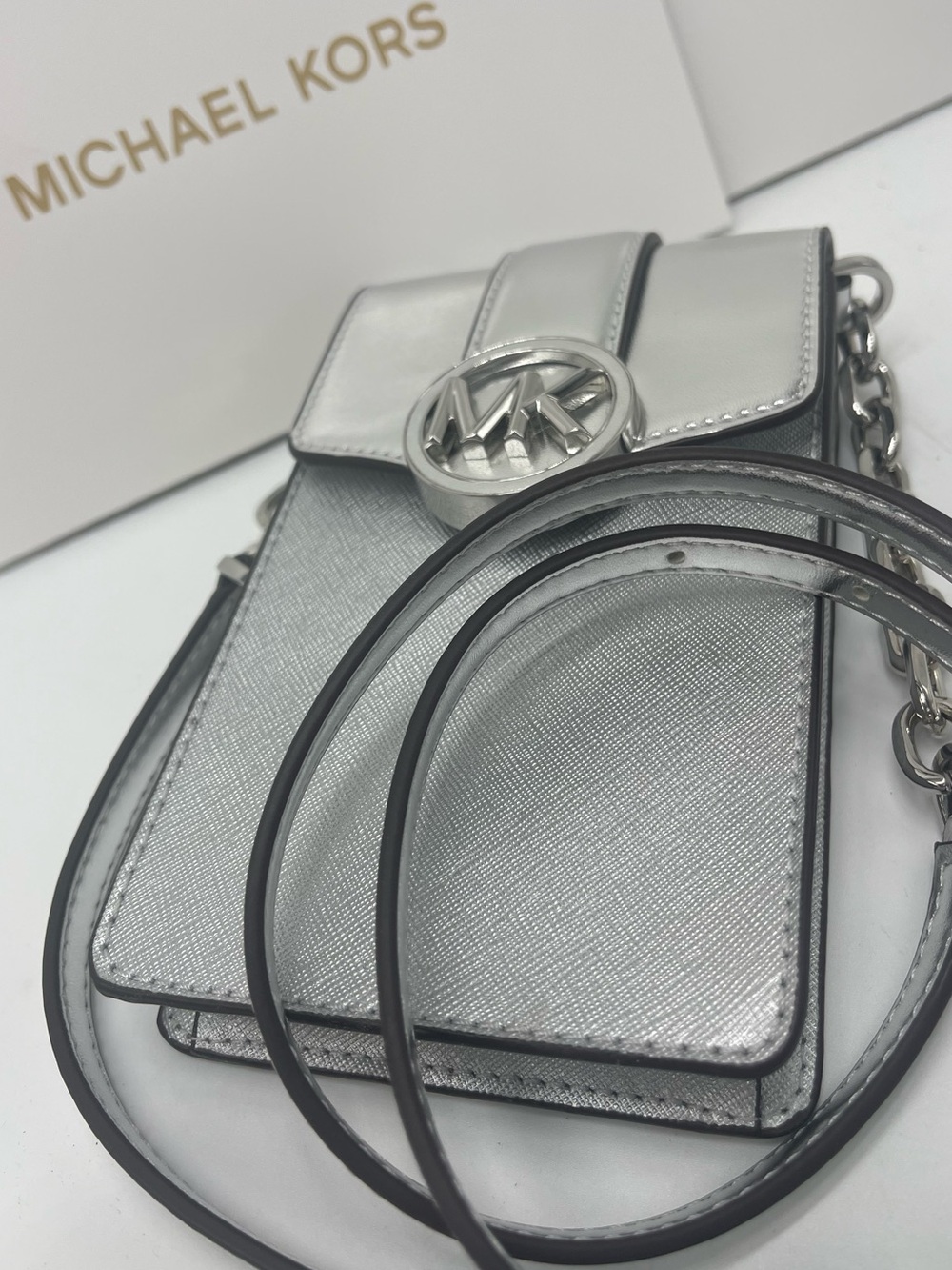 Michael Kors Carmen Small NS Logo Xbody Smartphone Crossbody Bag Silver
NWT